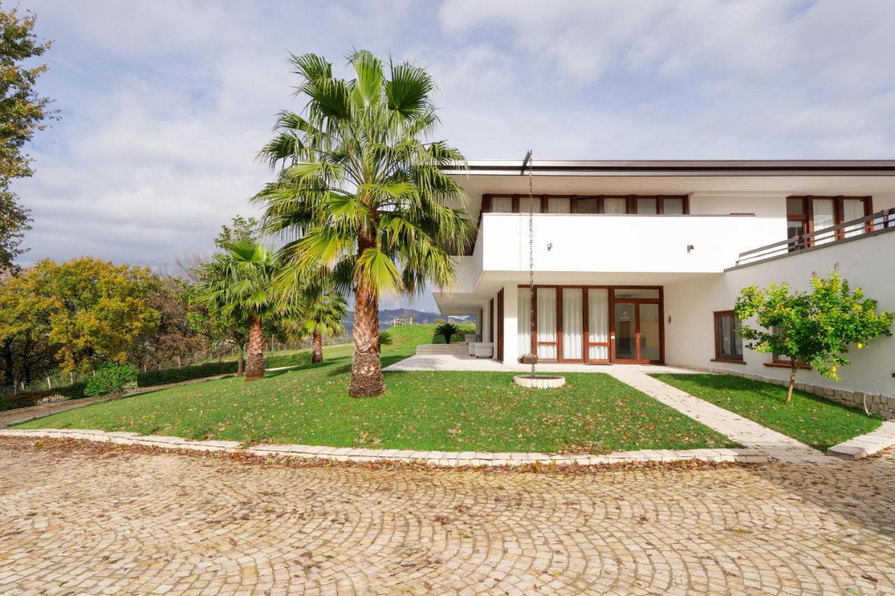 Aria - Villa Di Campagna Montecorvino Rovella Exterior foto
