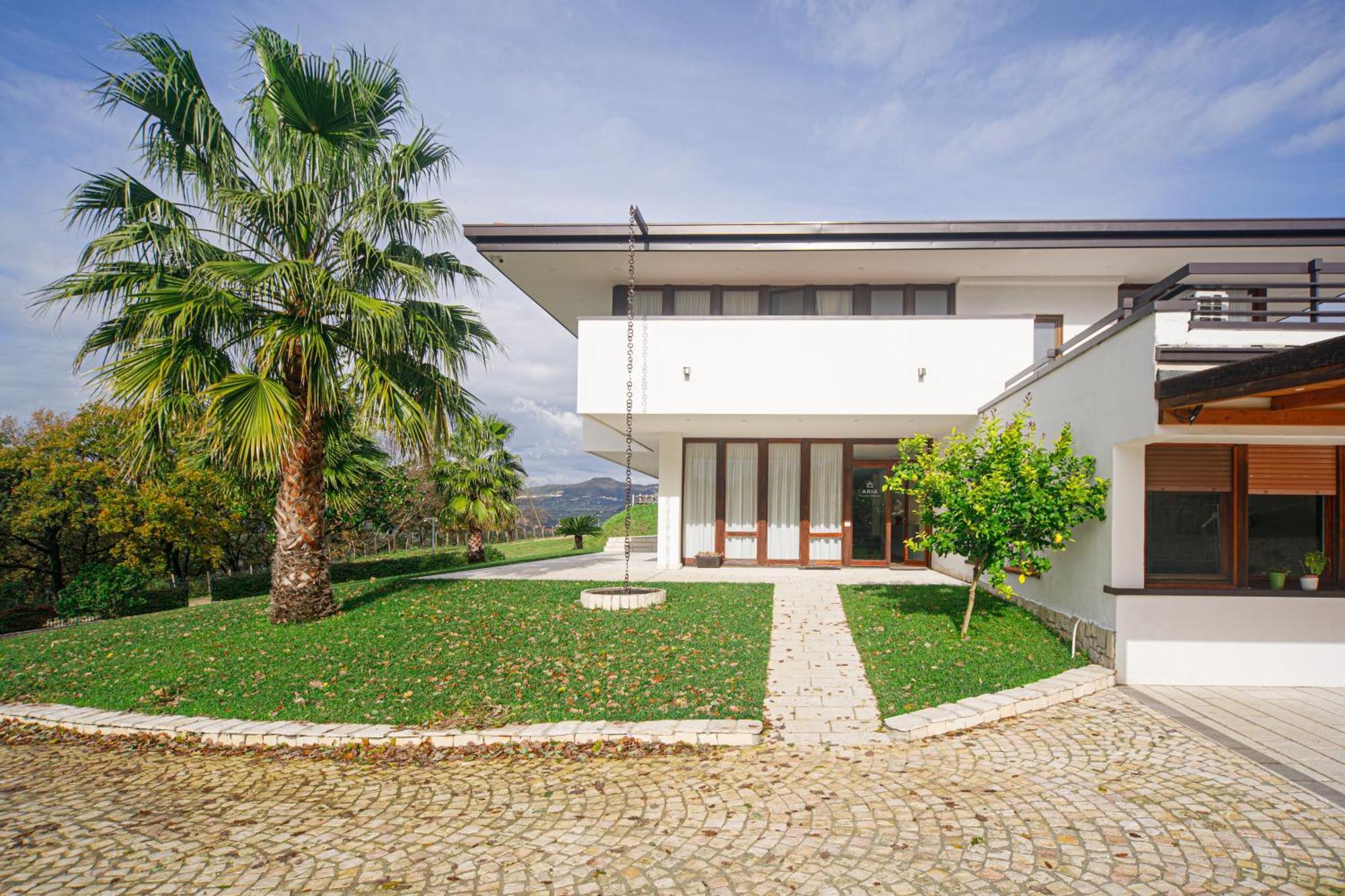 Aria - Villa Di Campagna Montecorvino Rovella Exterior foto