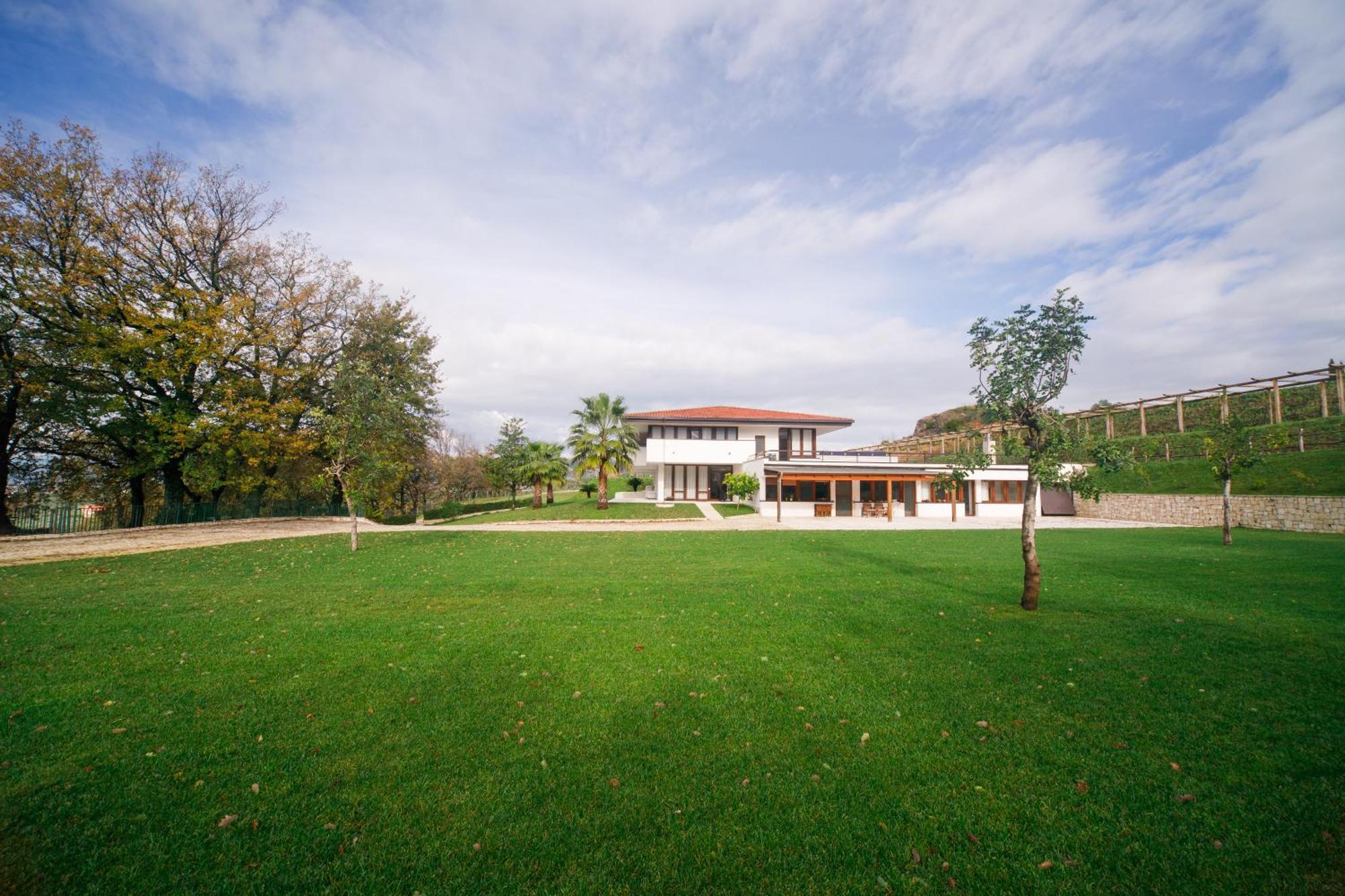 Aria - Villa Di Campagna Montecorvino Rovella Exterior foto