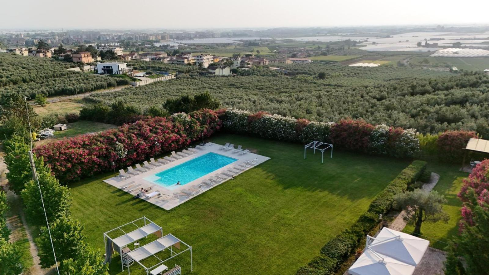 Aria - Villa Di Campagna Montecorvino Rovella Exterior foto